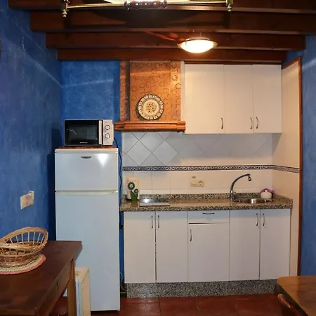 Ereba, Casa En Nueva A 3 Km De La Playa Ca-33-as 度假居