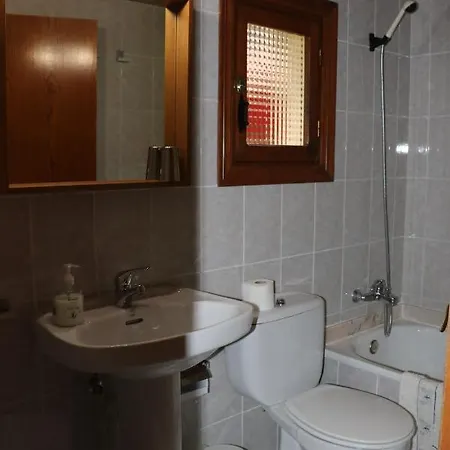 Ereba, Casa En Nueva A 3 Km De La Playa Ca-33-as * 利亚内斯